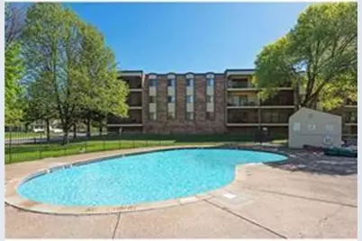 10441 Greenbrier Road #120, Hopkins, MN 55305 - Photo 18