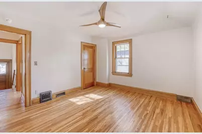 2551 Lincoln Street NE, Minneapolis, MN 55418 - Photo 18