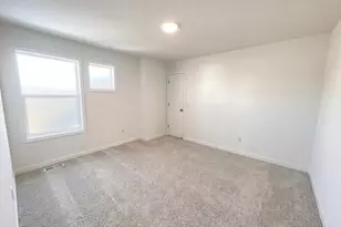 2471 Tyrone Dr S, Shakopee, MN 55379 - Photo 18