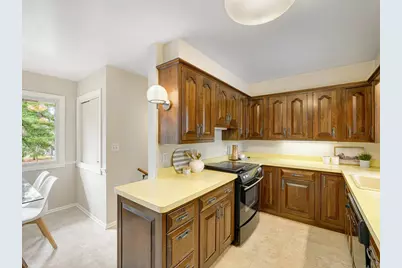 205 Oakview Road, West Saint Paul, MN 55118 - Photo 12