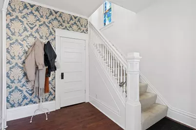 694 Central Avenue W, Saint Paul, MN 55104 - Photo 16