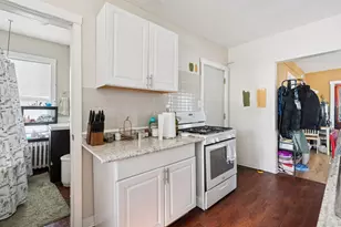 694 Central Ave W, Saint Paul, MN 55104 - Photo 28