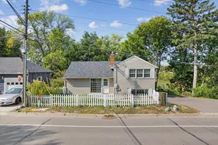 332 Mill St, Excelsior, MN 55331 - Photo 38