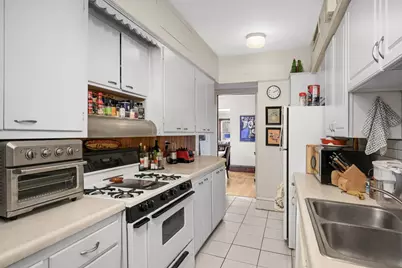 2121 Penn Avenue S, Minneapolis, MN 55405 - Photo 10