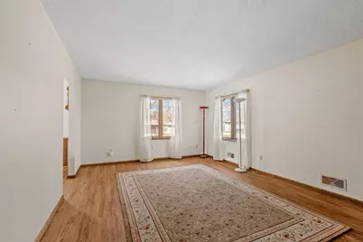 1079 Monroe Street S, Shakopee, MN 55379 - Photo 6