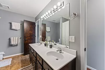 15817 Gooseberry Way, Apple Valley, MN 55124 - Photo 18