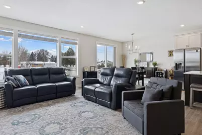 10250 Arrowwood Path, Woodbury, MN 55129 - Photo 8