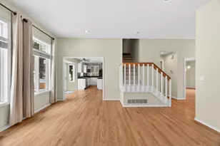 1972 Fox Valley Dr SW, Rochester, MN 55902 - Photo 10