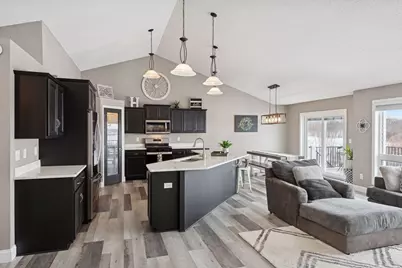 932 Farmers Ridge Trail, Belle Plaine, MN 56011 - Photo 4