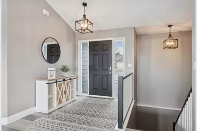 932 Farmers Ridge Trail, Belle Plaine, MN 56011 - Photo 4