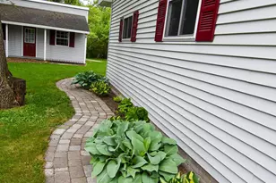 639 N 4th St, Warren, MN 56762 - Photo 58