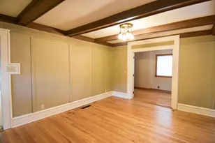 639 N 4th St, Warren, MN 56762 - Photo 10