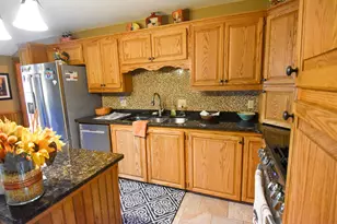 639 N 4th St, Warren, MN 56762 - Photo 22