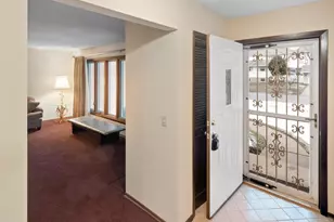 2009 E 86 1/2 St, Bloomington, MN 55425 - Photo 10