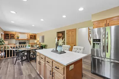 9220 Hillside Trail S, Cottage Grove, MN 55016 - Photo 4