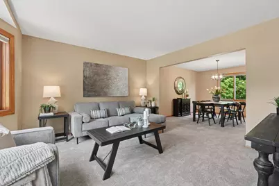9220 Hillside Trail S, Cottage Grove, MN 55016 - Photo 6