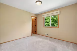 9220 Hillside Trail S, Cottage Grove, MN 55016 - Photo 14