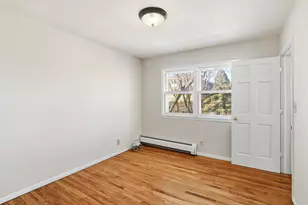 795 Hyacinth Ave E, Saint Paul, MN 55106 - Photo 12