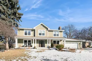 11844 Dunhill Rd, Eden Prairie, MN 55344 - Photo 2