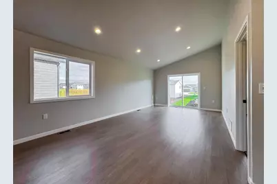 1843 19th Street N, Wahpeton,  58075 - Photo 8