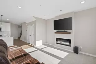 10435 Ithaca Ln N, Maple Grove, MN 55369 - Photo 10