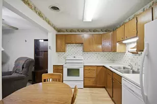 1200 18th Ave NW, Austin, MN 55912 - Photo 4