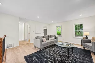 87 Juniper St, Mahtomedi, MN 55115 - Photo 6