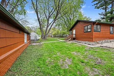 87 Juniper Street, Mahtomedi, MN 55115 - Photo 22