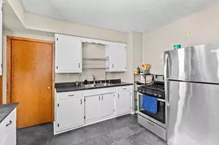 1075 Farrington St, Saint Paul, MN 55117 - Photo 16