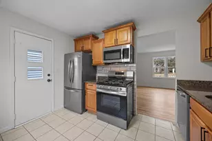 10325 Grand Ave S, Bloomington, MN 55420 - Photo 24