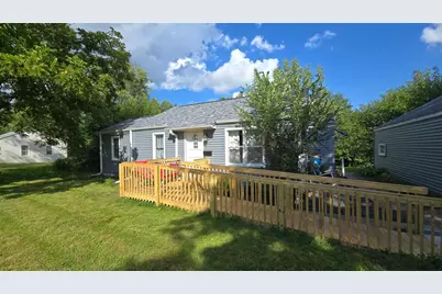 10325 Grand Avenue S, Bloomington, MN 55420 - Photo 2