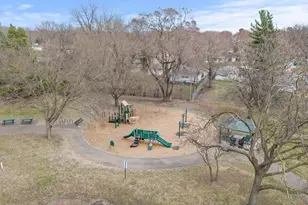 10325 Grand Ave S, Bloomington, MN 55420 - Photo 72