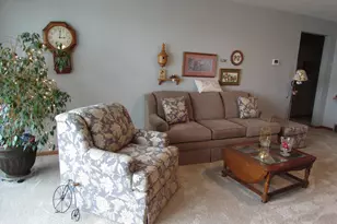 403 W Amber Lake Dr, Fairmont, MN 56031 - Photo 4