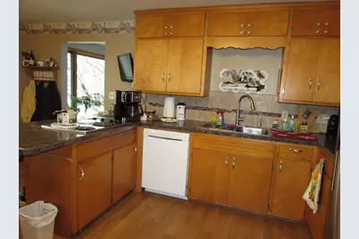 403 W Amber Lake Drive, Fairmont, MN 56031 - Photo 6