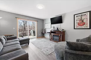 15162 Cates Lake Dr, Prior Lake, MN 55372 - Photo 10