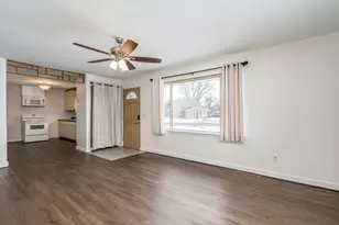 110 Todd St, Le Sueur, MN 56058 - Photo 6