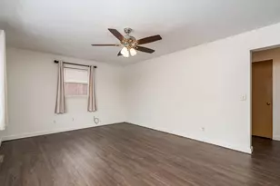 110 Todd St, Le Sueur, MN 56058 - Photo 4