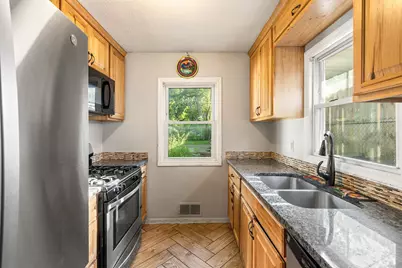 510 Wyoming Street E, Saint Paul, MN 55107 - Photo 12