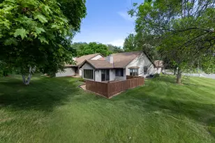 1782 Cobblestone Ct, Red Wing, MN 55066 - Photo 4