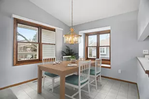 5338 Highpointe Terrace, Bloomington, MN 55437 - Photo 8