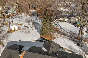 3511 Maplewood Dr, Saint Anthony, MN 55418 - Photo 50