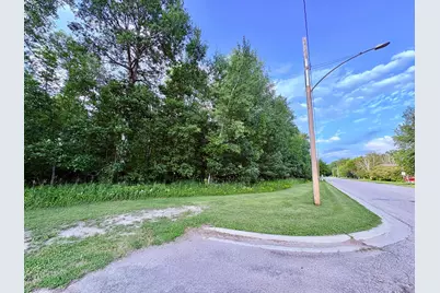 1Tbd Minnesota Ave NE, Warroad, MN 56763 - Photo 2