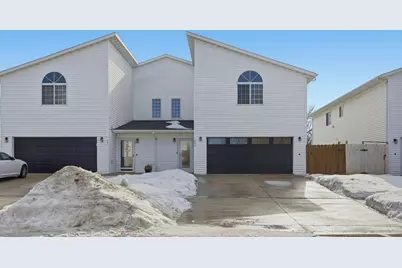 825 12th Avenue W, West Fargo, ND 58078 - Photo 1