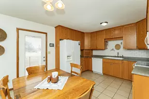 507 Meadow Lark Ln, Dodge Center, MN 55927 - Photo 8