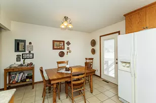 507 Meadow Lark Ln, Dodge Center, MN 55927 - Photo 12