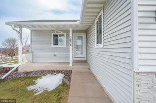 3235 W Ridge Dr, Eau Claire, WI 54703 - Photo 2