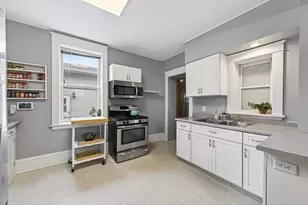 925 Western Ave N, Saint Paul, MN 55117 - Photo 8