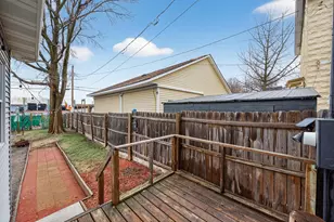 925 Western Ave N, Saint Paul, MN 55117 - Photo 30