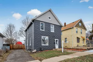 925 Western Ave N, Saint Paul, MN 55117 - Photo 2