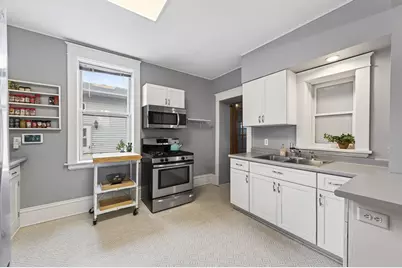 925 Western Avenue N, Saint Paul, MN 55117 - Photo 8